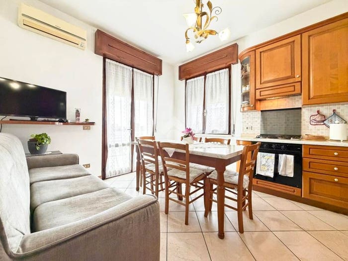 Appartamento quadrilocale in vendita in Via Napoleonica, Centro, Oppeano