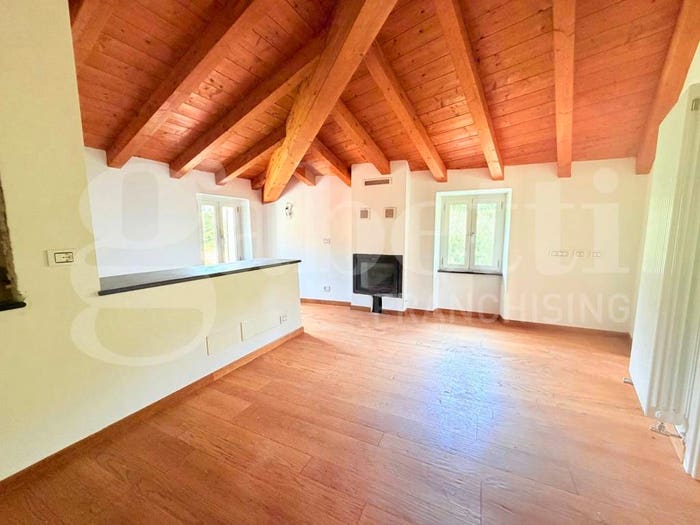 Casa con 6 locali in vendita in Via Ca de Bo', Finale Ligure
