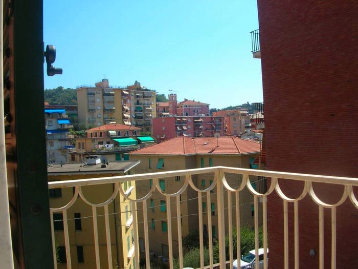 Appartamento trilocale in vendita in Via Generale Ferrari, Lerici Paese, Lerici