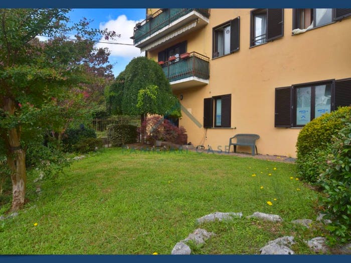 Appartamento trilocale in vendita in Via Bruno Jamoretti, Induno Olona