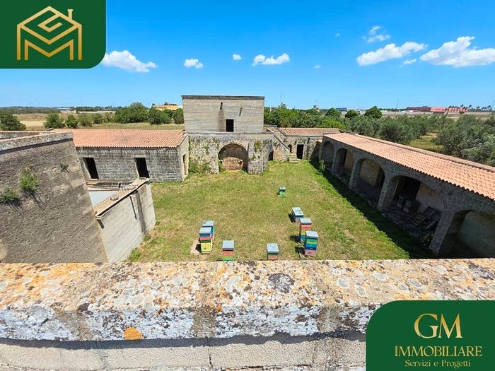 Casa con 6 locali in vendita in Strada Vicinale Sferracavalli Manimuzzi, Collepasso