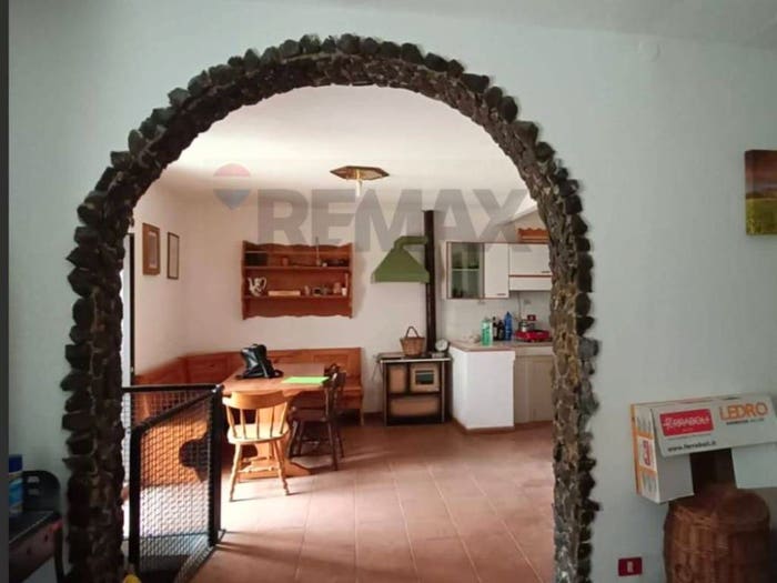 Casa quadrilocale in vendita in Via Cesare Cantù, Buccheri