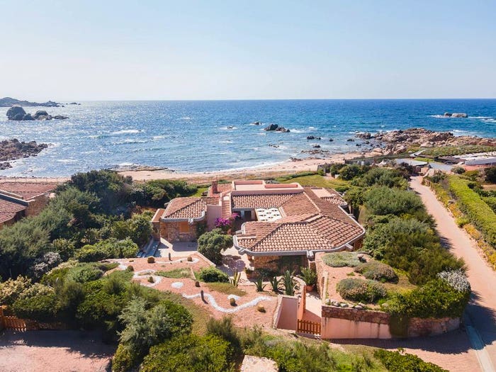 Casa con 6 locali in vendita in Località Portobello di Gallura, Portobello, Aglientu