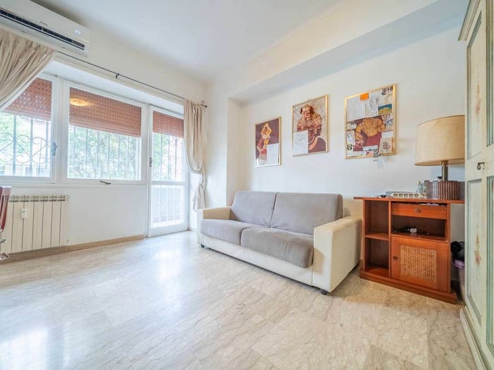 Appartamento bilocale in vendita in Viale dei Promontori, Ostia Levante, Roma