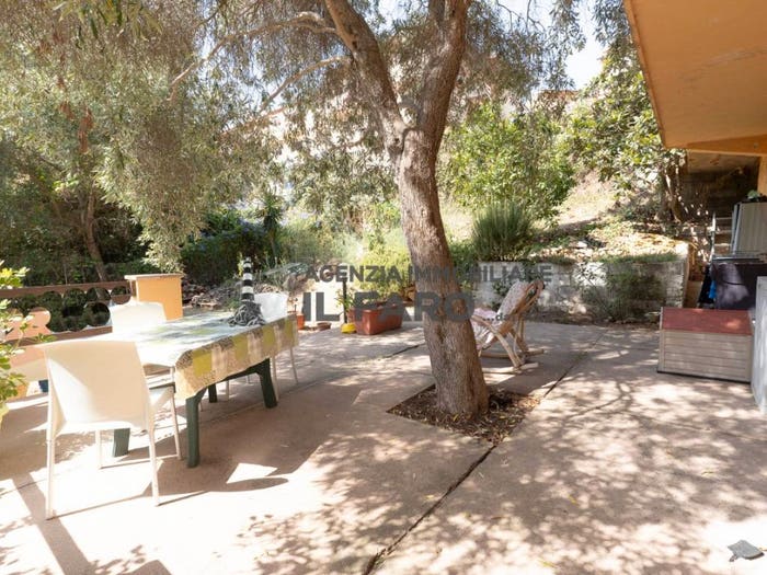 Casa con 5 locali in vendita in Via Sardegna, La Maddalena