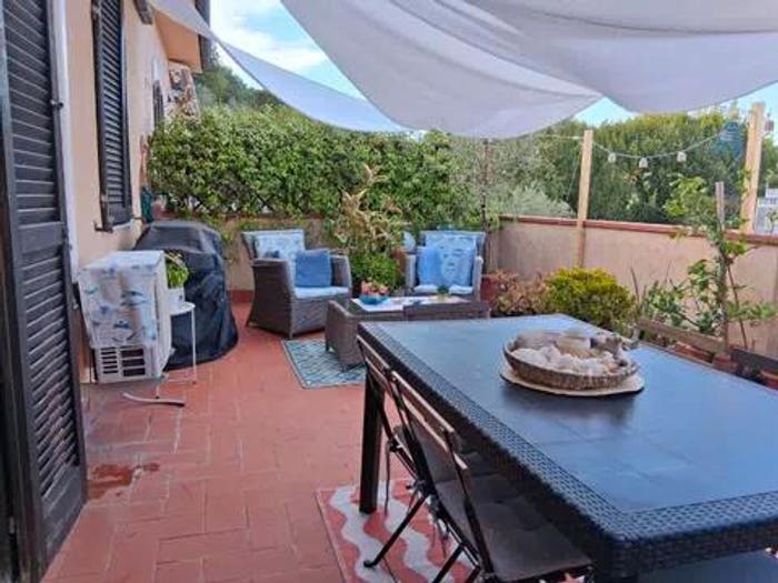Casa trilocale in vendita in Via Camisano, Centro, Ameglia