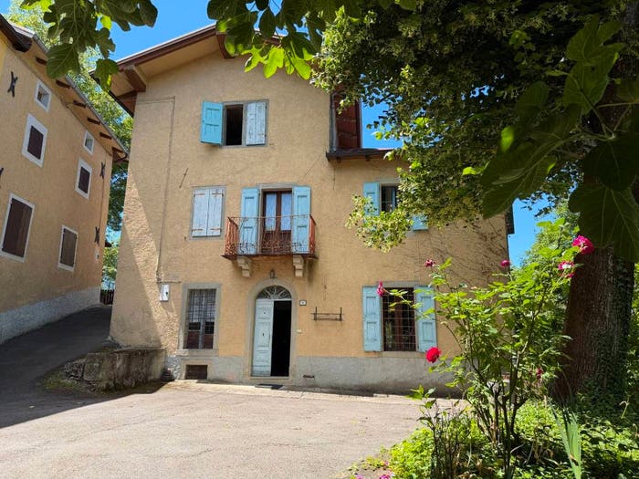 Casa con 6 locali in vendita in Vesale, Sestola
