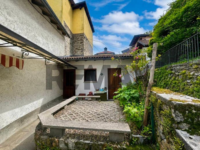 Casa trilocale in vendita in Sant'agata, Cannobio