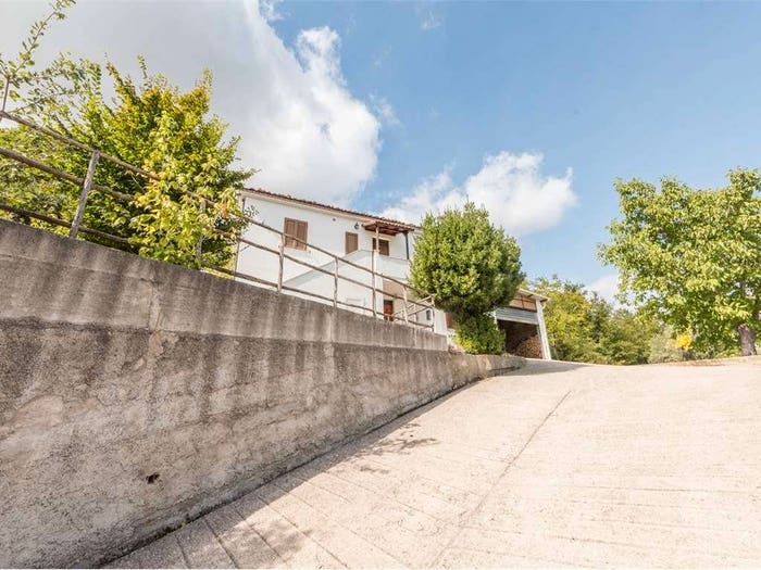 Casa con 5 locali in vendita in via campo bertona, Centro, Montebello di Bertona