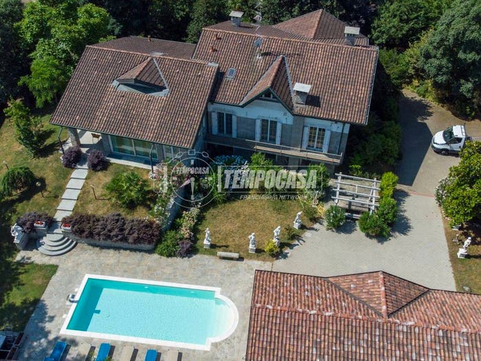 Casa con 6 locali in vendita in Via Ponte Castano, Centro, Castano Primo