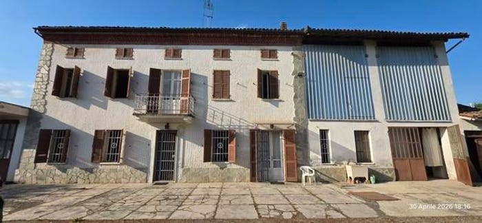 Casa con 5 locali in vendita in Via Pietro Baldi, Borgoratto Alessandrino