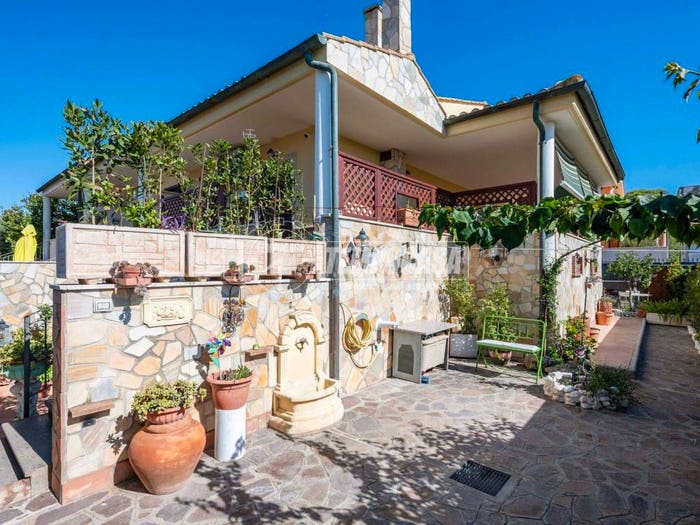 Casa quadrilocale in vendita in Via Villa Urbana, Passo Oscuro, Fiumicino