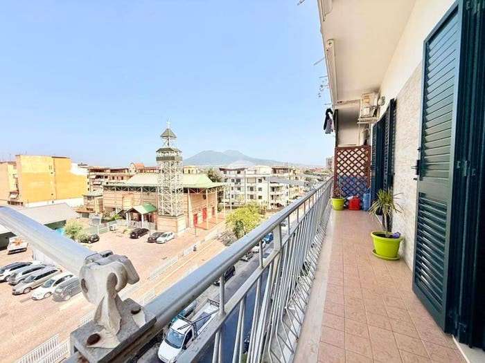 Appartamento trilocale in vendita in Via Cupa Del Principe, Zona Industriale Marina, Napoli
