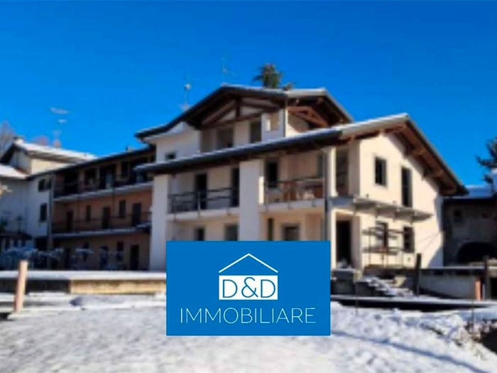 Casa con 6 locali in vendita in Via Borromeo, Veruno, GatticoVeruno