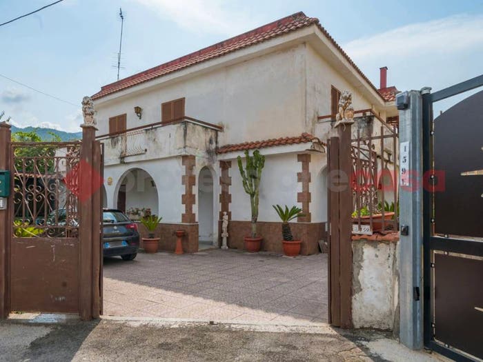Casa con 6 locali in vendita in Via San Vito, Centro, Ercolano