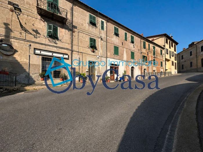 Appartamento con 5 locali in vendita in Centro, Allumiere