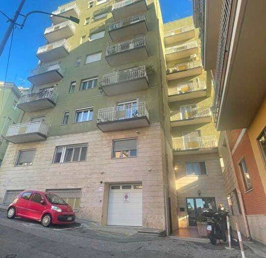 Appartamento quadrilocale in vendita in Via Antonio Purificato, San Leonardo, Catanzaro