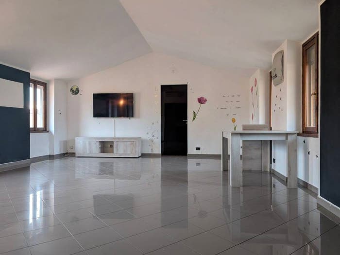 Appartamento trilocale in vendita in Via Giovanni Battista Rampinelli, Colognola, Bergamo