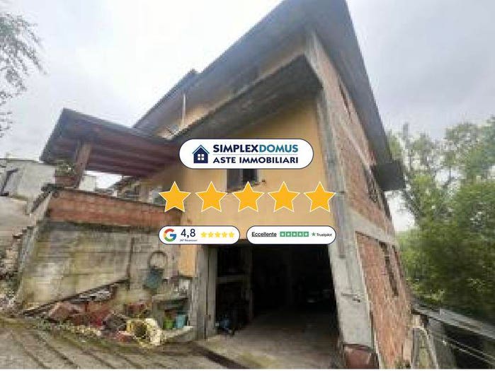 Appartamento con 6 locali in vendita in Cda Sant'Onofrio, Centro, Viggianello
