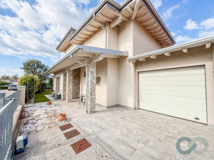 Casa quadrilocale in vendita in Via Fenil Nuovo Molini, Lonato, Lonato del Garda