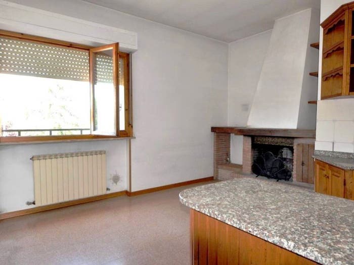 Appartamento con 5 locali in vendita in Centro, Bucine