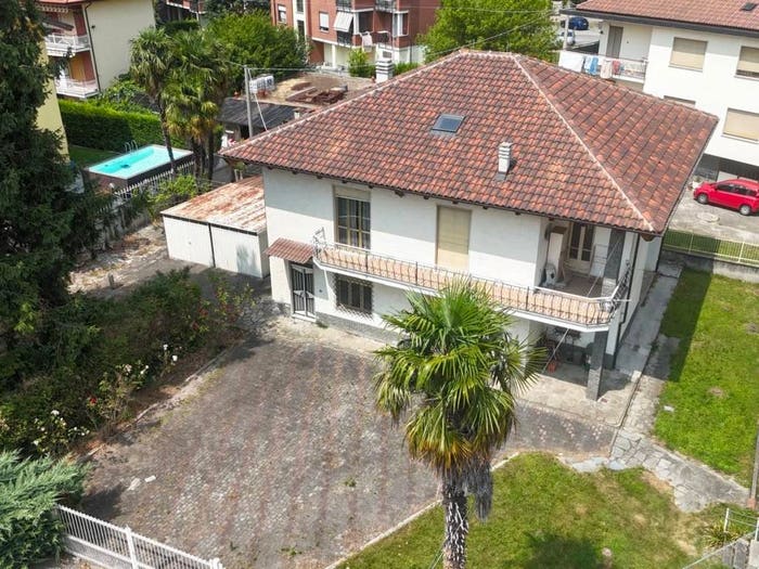 Casa con 6 locali in vendita in Via dei Testa, Avigliana