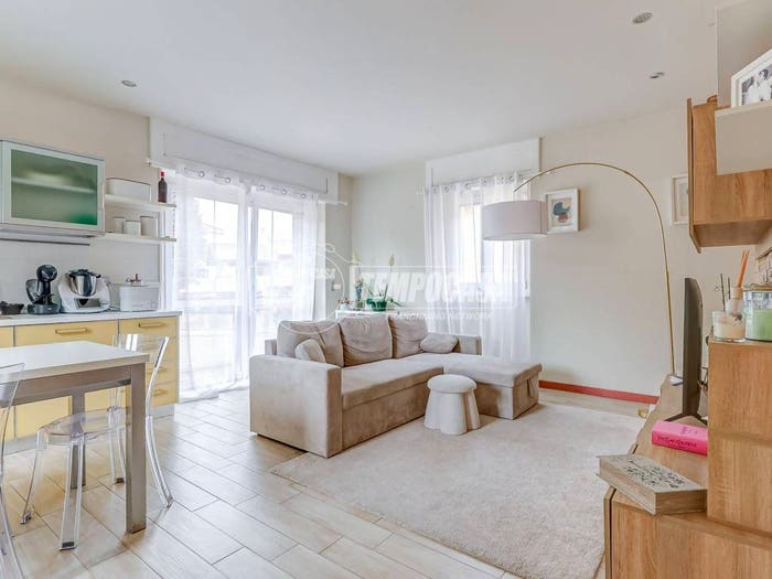 Appartamento trilocale in vendita in Via Giulio Bonola Lorella, Centro, Borgomanero