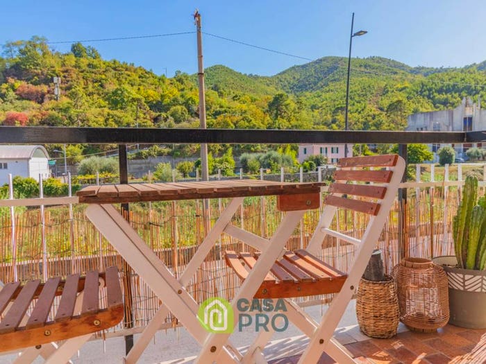 Appartamento trilocale in vendita in Via Piave, Valle Di Vado, Vado Ligure