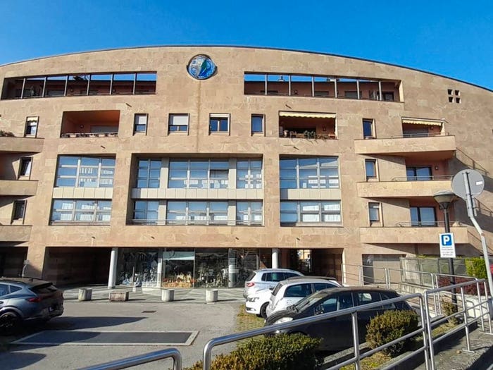 Appartamento bilocale in vendita in Corso Aprile, Centro, Erba