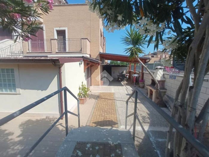 Appartamento trilocale in vendita in Via delle nazioni unite, Centro, Gallicano nel Lazio