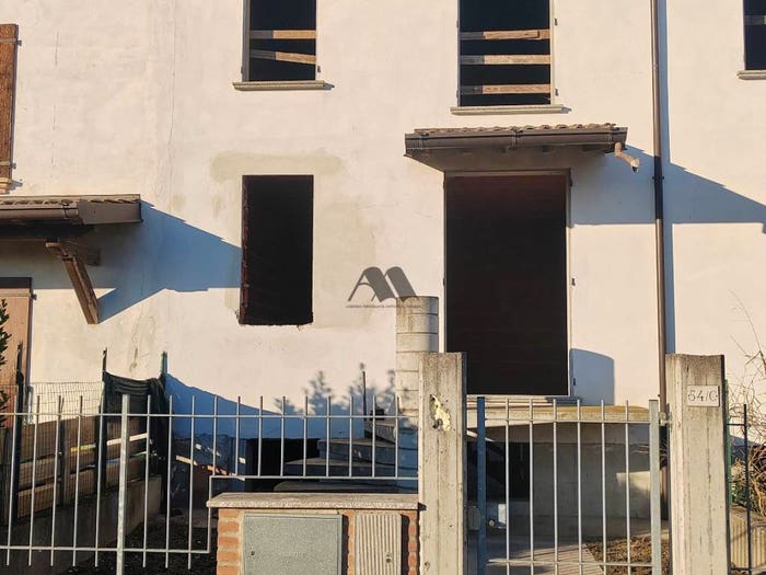 Casa con 5 locali in vendita in Cadimarco, Fiesse