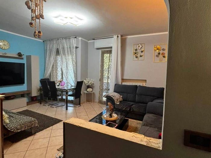 Appartamento con 5 locali in vendita in Via Circonvallazione Ovest, Centro, Luzzara
