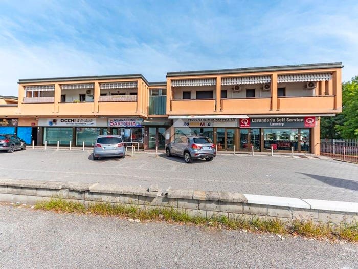 Appartamento trilocale in vendita in Via Sempione, Centro, Lainate
