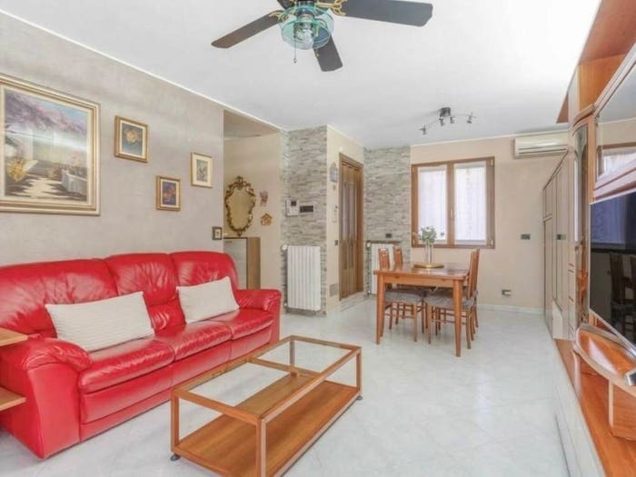 Casa trilocale in vendita in Via Fratelli Picardi, Rondinella Stazione, Sesto San Giovanni