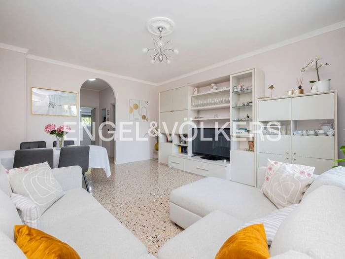 Appartamento con 5 locali in vendita in Via Paternò, Tre Castelli Faenza, Milano