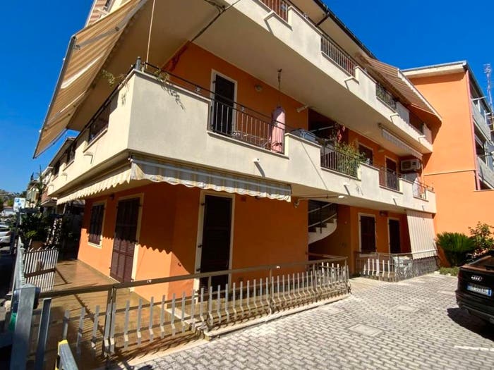 Appartamento trilocale in vendita in Via Abruzzo, Centro, Alba Adriatica