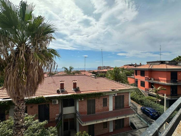 Casa con 6 locali in vendita in Via Pietro Antonelli, Nuovalucello Leonardo Da Vinci, Catania