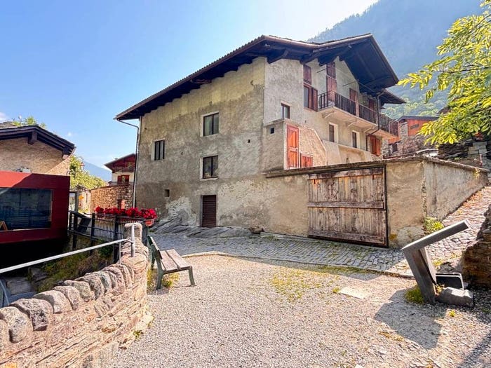 Case in Vendita e in Affitto - 2