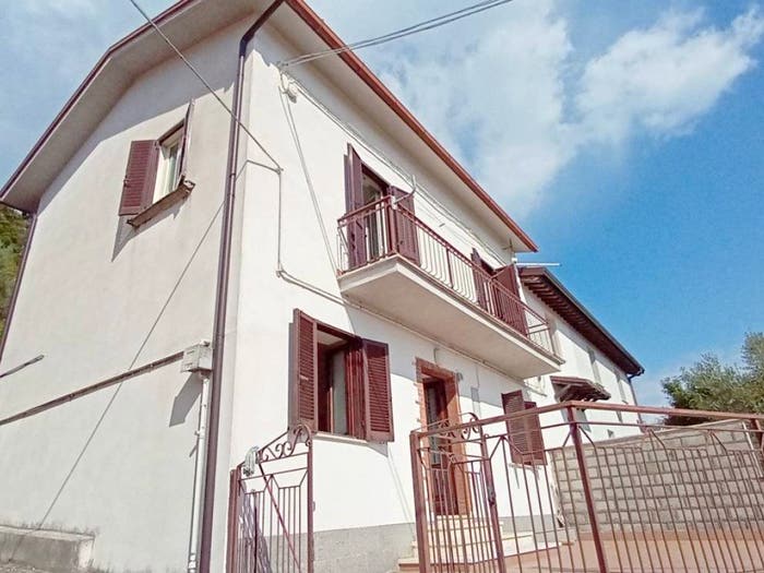 Casa bilocale in vendita in Strada Comunale Costa, Centro, Contigliano