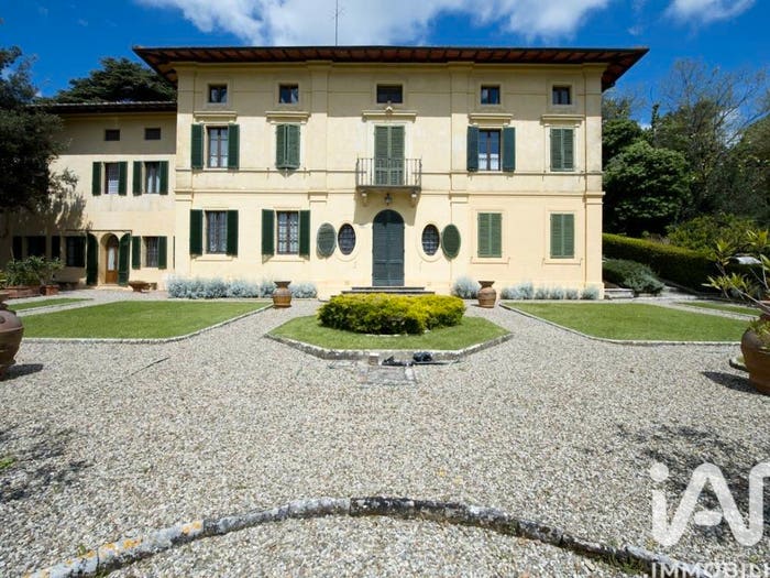 Casa con 6 locali in vendita in Via siena, Monteriggioni