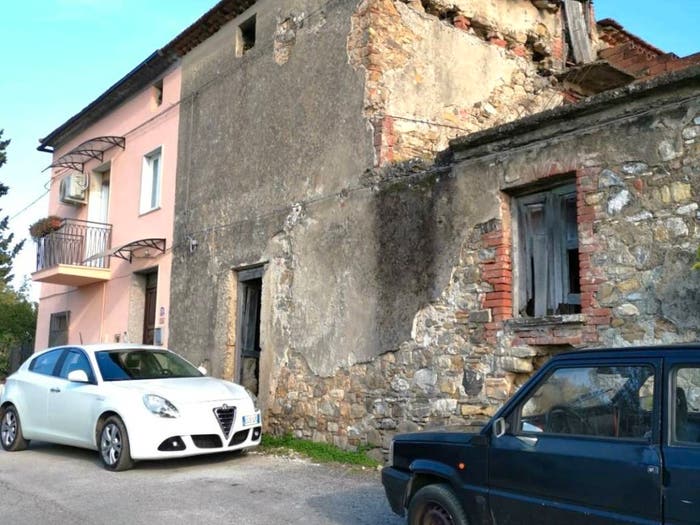 Casa con 6 locali in vendita in Via Rungi, Casal Velino