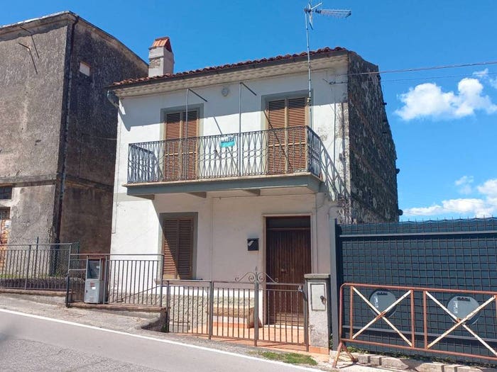 Appartamento trilocale in vendita in Via Guglielmo Marconi, Centro, Giuliano di Roma