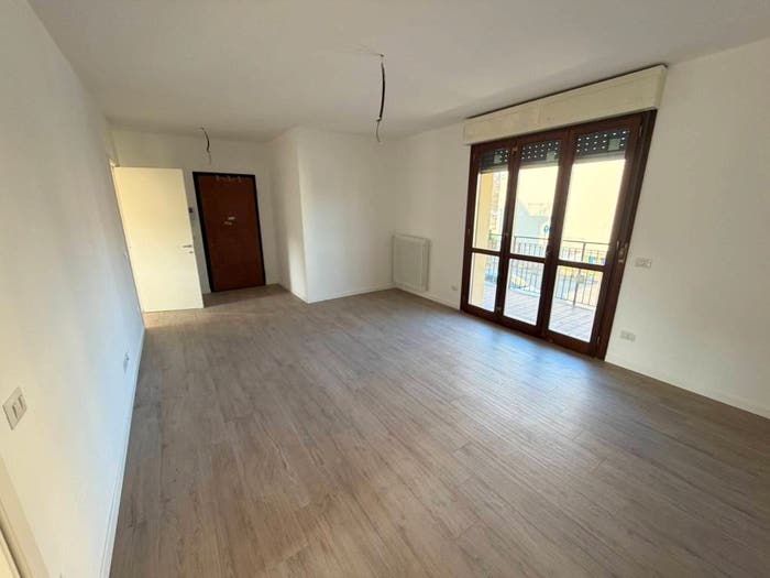 Appartamento trilocale in vendita in Via Carlo Mereghetti, Abbiategrasso