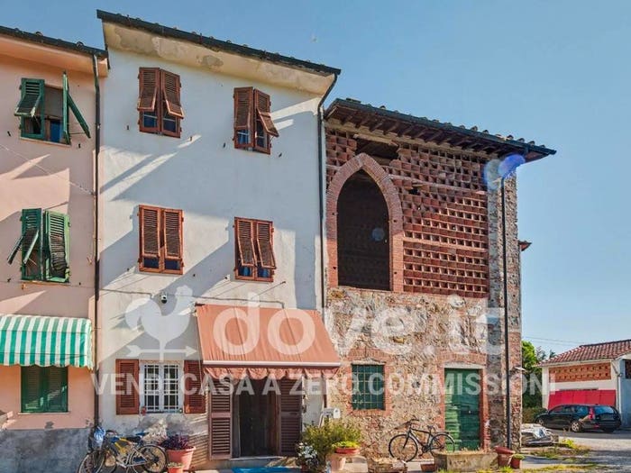 Casa con 5 locali in vendita in via sillori, Sant'Angelo, Lucca