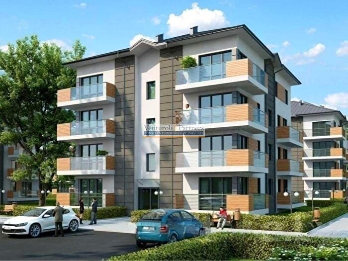 Appartamento trilocale in vendita in Via Canove, Castelnuovo Del Garda