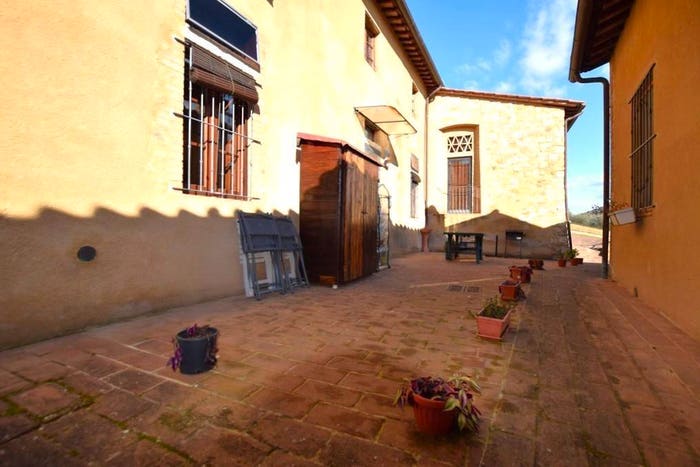 Appartamento trilocale in vendita in Poggibonsi