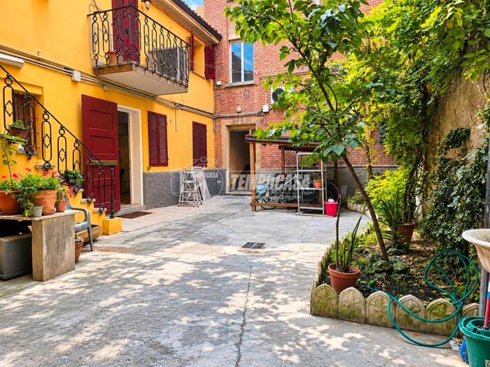 Appartamento trilocale in vendita in Via Mascarella, Irnerio, Bologna