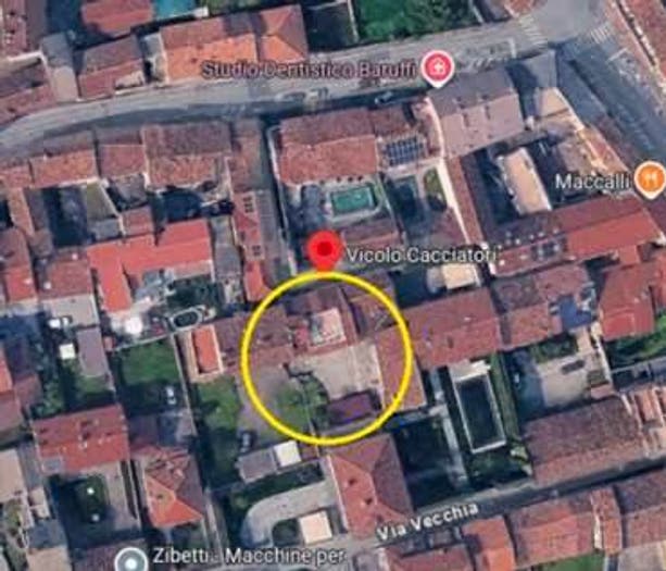 Casa con 6 locali in vendita in Vicolo Cacciatori, Centro, Caravaggio