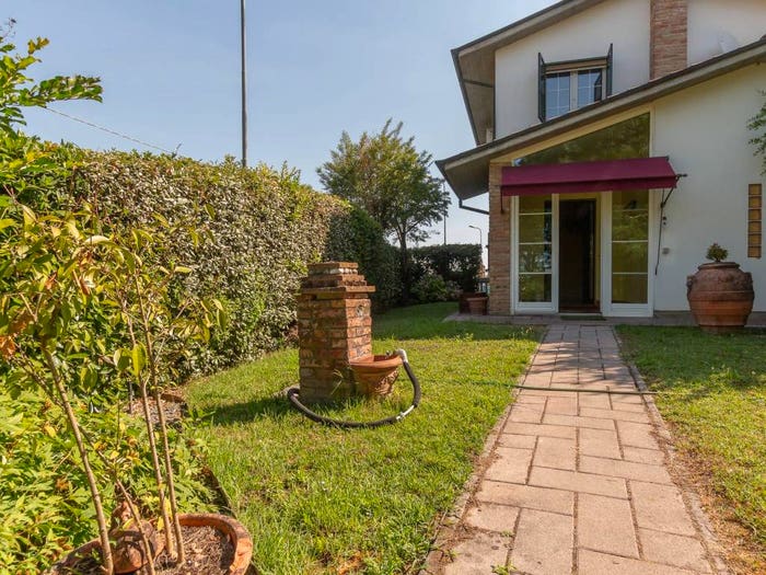 Casa quadrilocale in vendita in Via San Martino, Sant'Agata sul Santerno