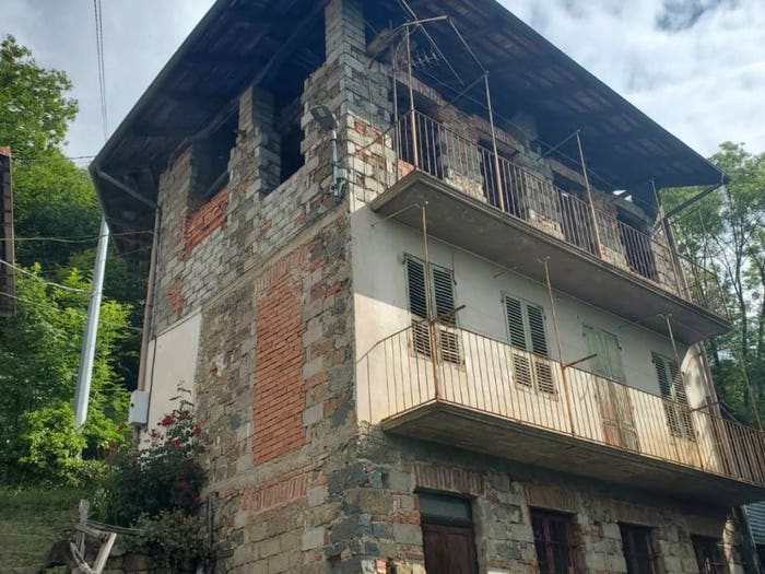 Casa bilocale in vendita in Via Rivò, Coggiola